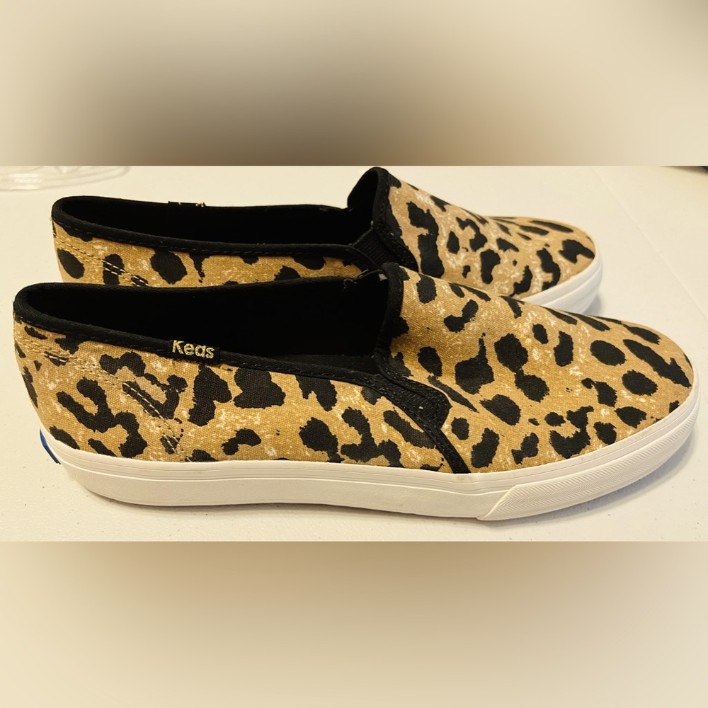 Keds Women’s Double Decker Leopard Print Canvas Sneakers Size 8, Never Worn